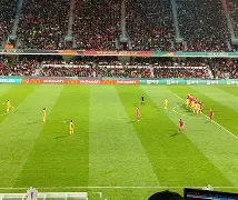 开云中国-中国女足赛场失利,队员难掩失落之情视频